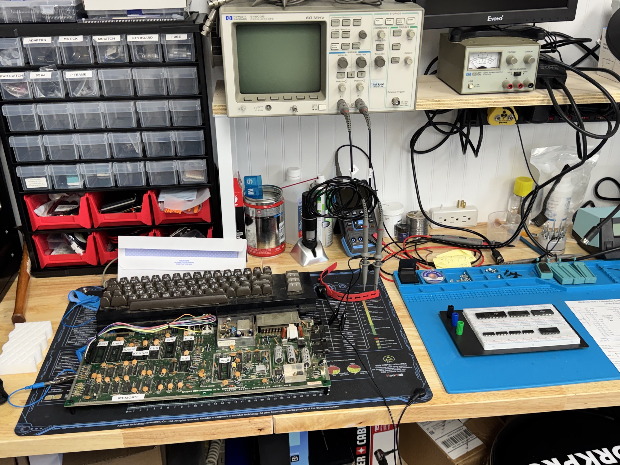 The STEM Workbench display
